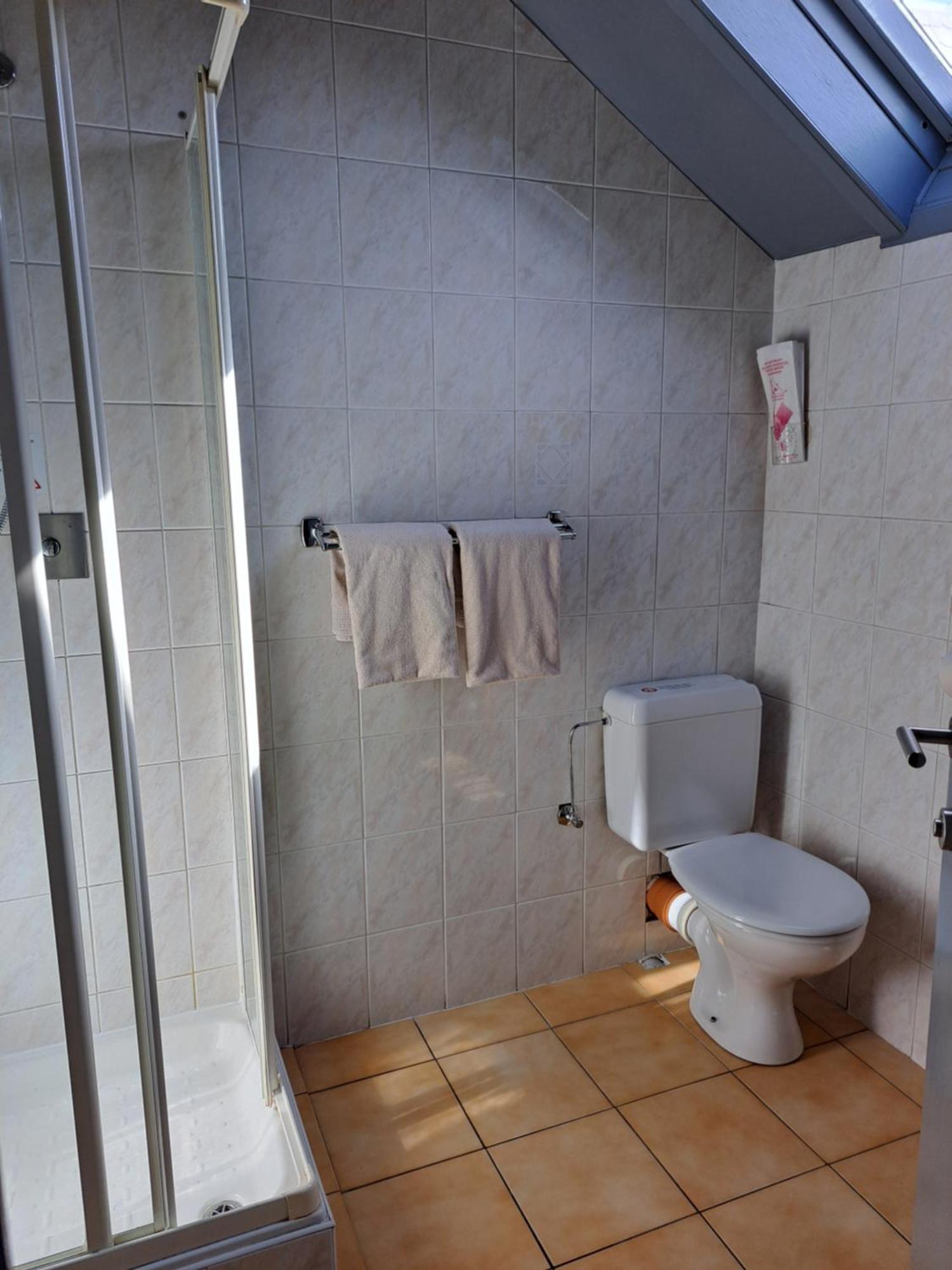 Le New Matinal Hotell La Louvière Exteriör bild