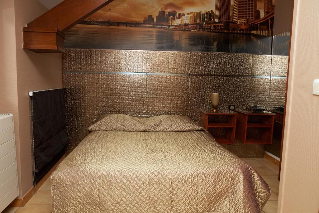 Le New Matinal Hotell La Louvière Rum bild