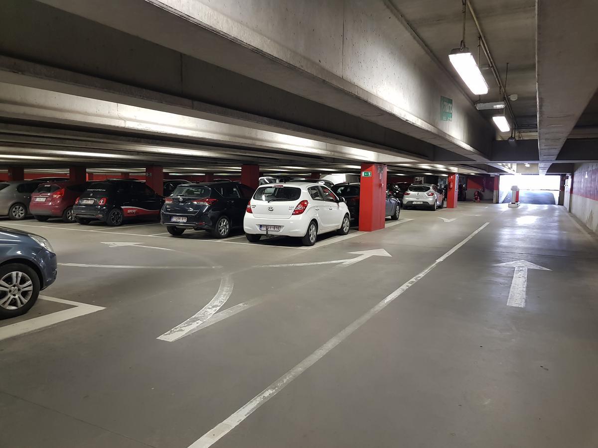Le New Matinal Hotell La Louvière Exteriör bild